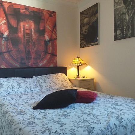 Lovely Double Bedroom In Rotherhithe Лондон Екстер'єр фото